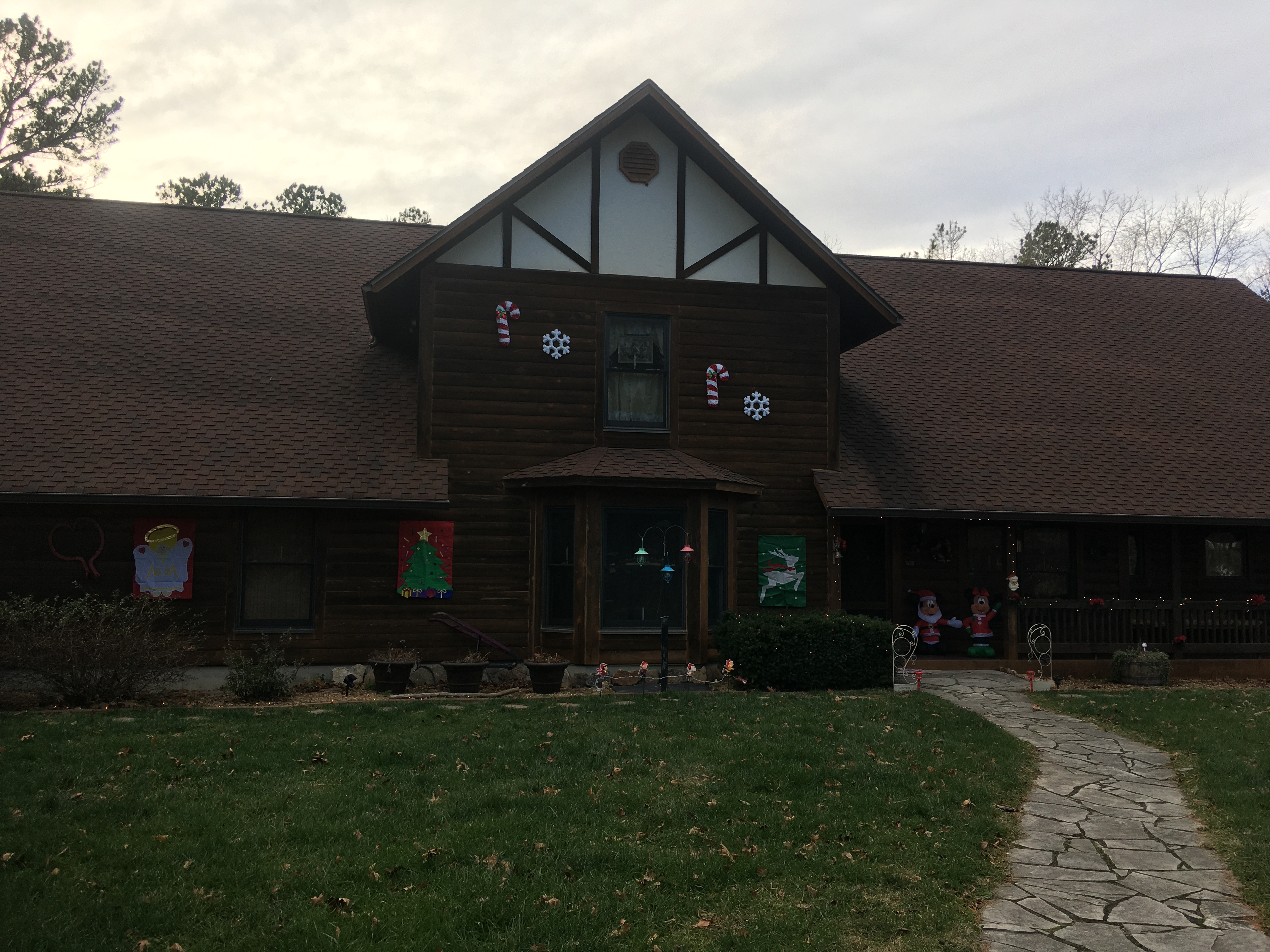 Log Lodge on Yocum Road